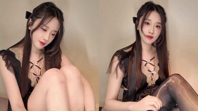 高颜值网红 轩子巨2兔 剧情演绎女友的丝袜测评 极品身材美腿特写 试穿三种丝袜诱惑十足！